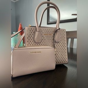 Michael Kors purse and matching wallet